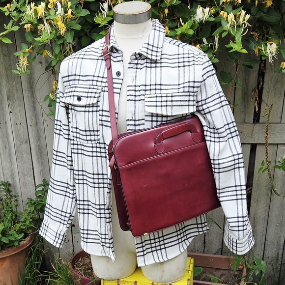 Vintage MARK CROOS Leather Attache Briefcase BRAND NEW WHIT DUSTBAG